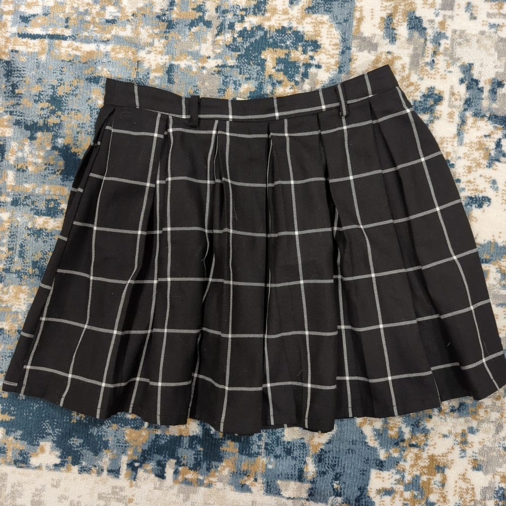 Hot Topic Black And White Plaid Skirt- Women's Size Medium Schoolgirl Academia